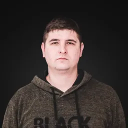 Данила Чежин