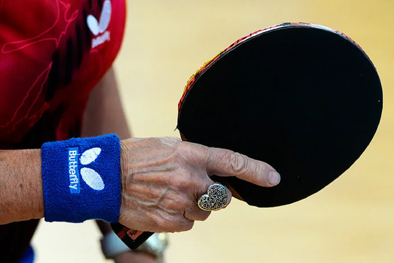 Владимир Староверов – Владимир Мишакин 11 декабря: коэффициенты и ставки на игру