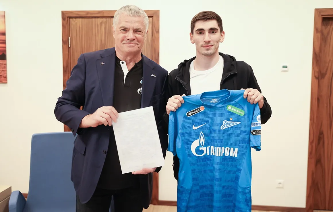 Зелимхан Бакаев