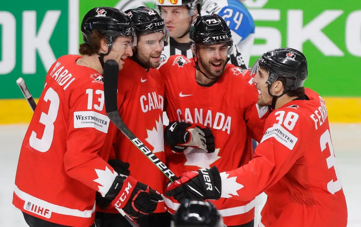 Сборная Канады