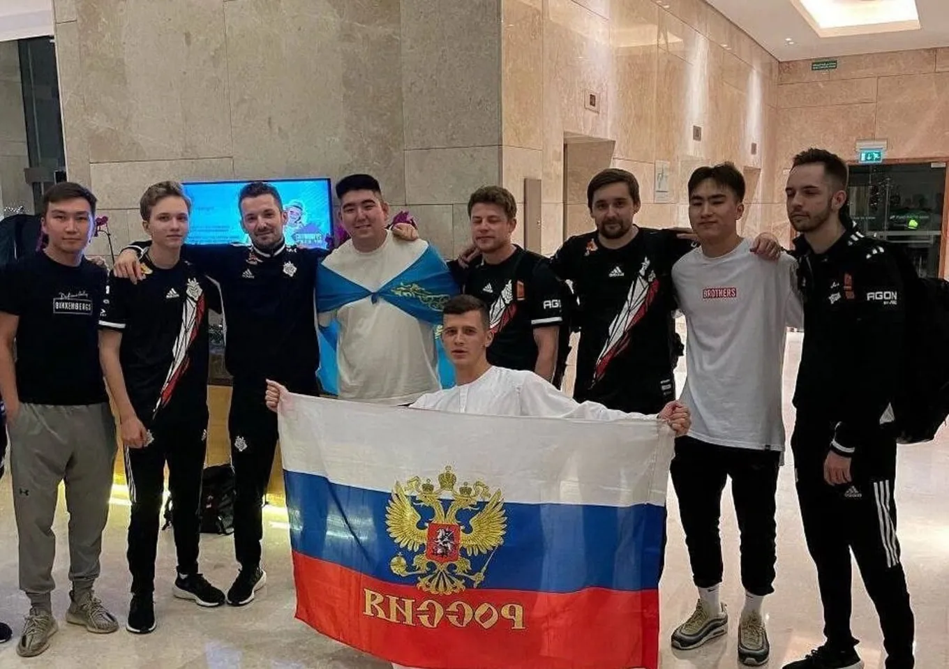 G2 с флагом России