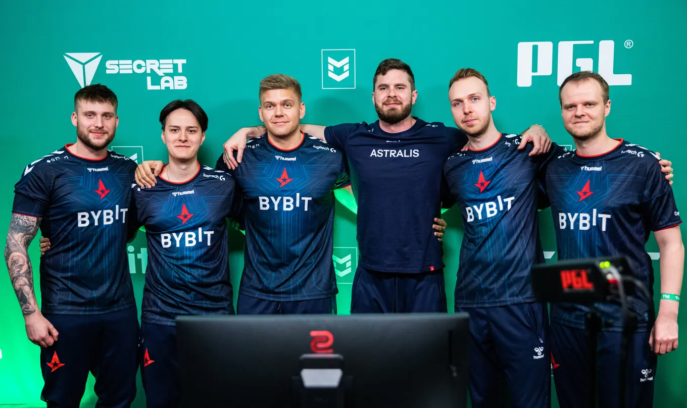 Astralis — IHC ESPORTS: первые монголы на мейджоре