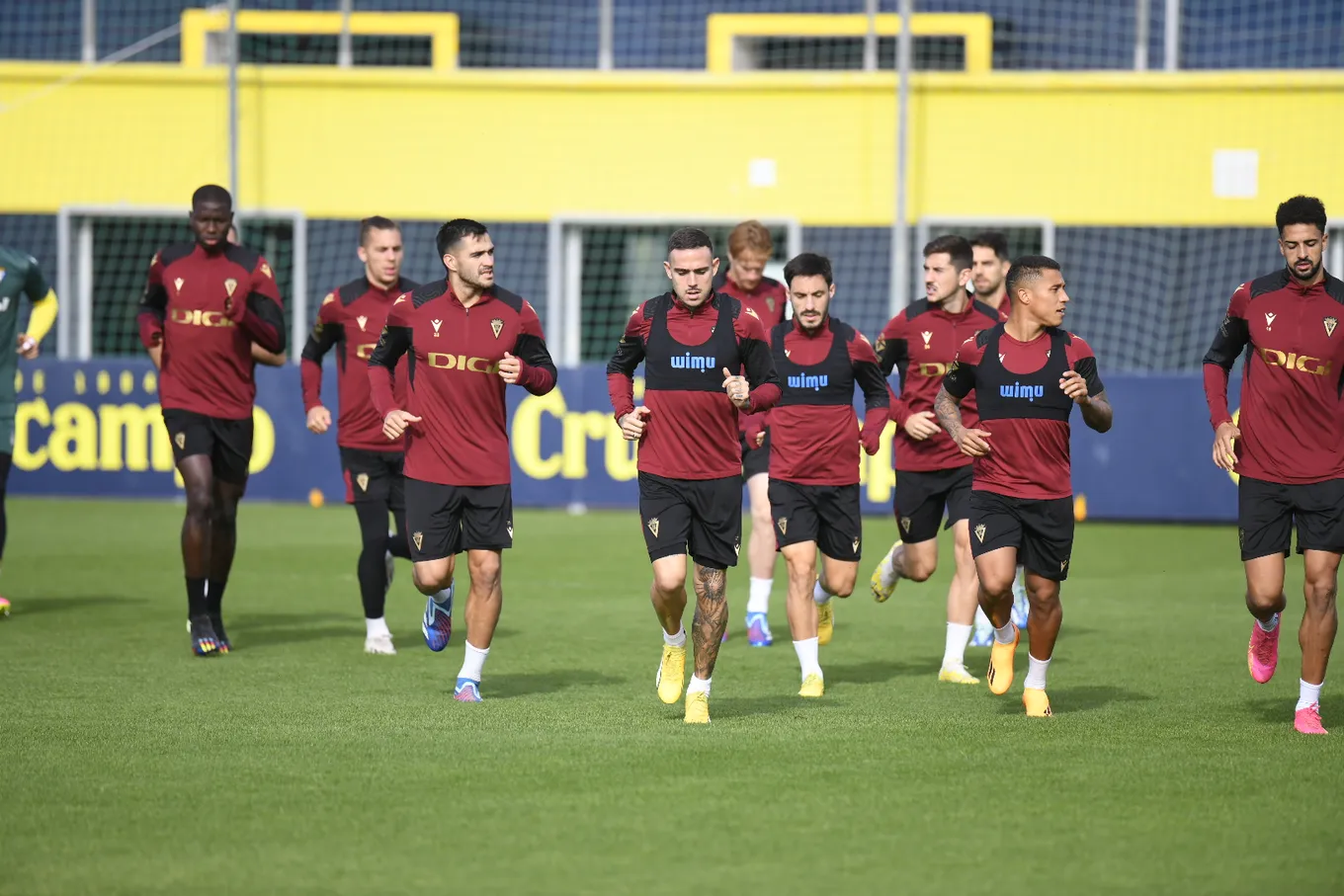 Кадис — Осасуна: прогноз (КФ 1,70) и ставки 10 декабря на матч Ла Лиги 2023 года