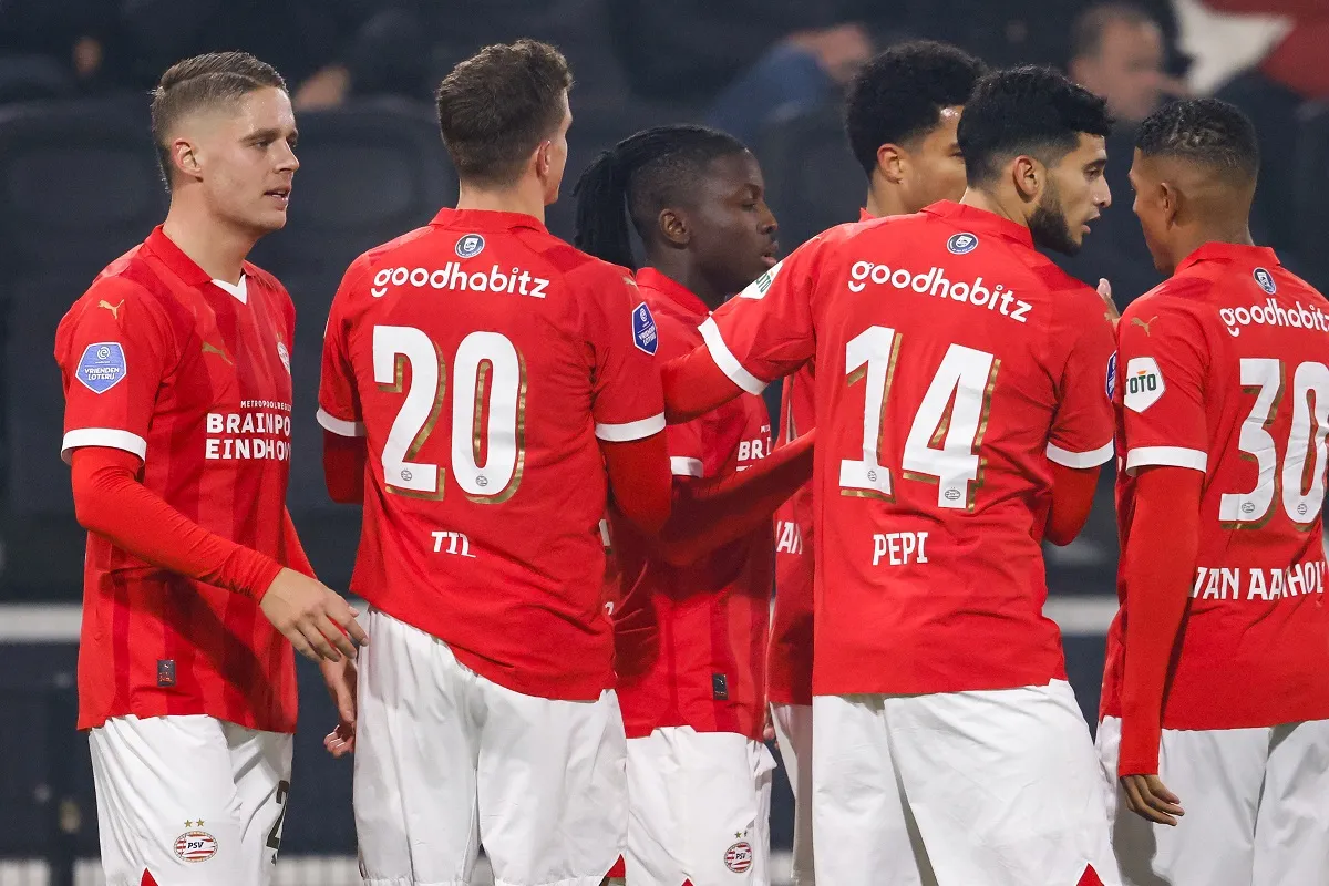 ПСВ – Ланс прогноз на матч Лиги чемпионов 8 ноября 2023