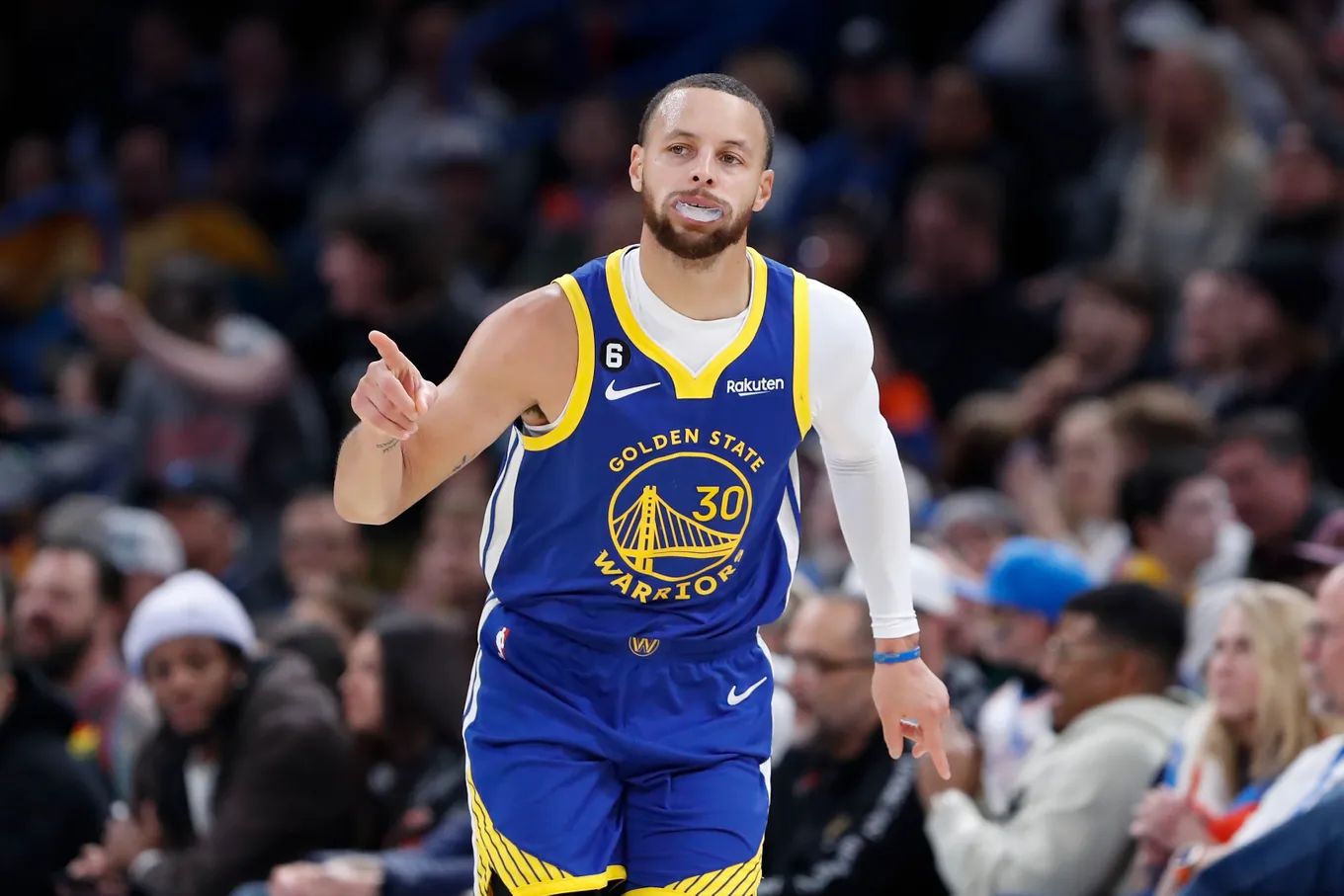 Голден Стэйт – Сакраменто прогноз (КФ 1,9) на матч НБА 21 апреля 2023 года