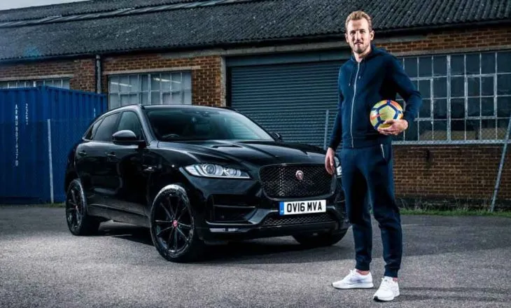 Неизвестные угнали автомобиль Кейна марки Range Rover за £100 тысяч