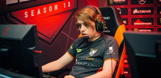 Nightfall преодолел отметку в 12 тысяч MMR в Dota 2