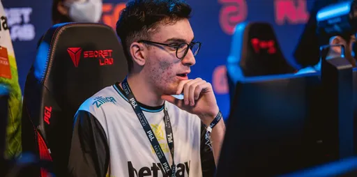 NiP прошла в стадию Legends на PGL Major Antwerp 2022