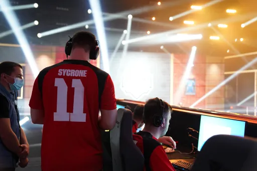 Sycrone стал новым тренером состава MOUZ по CS:GO