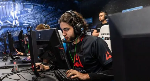 Jame сделал 29 фрагов в матче против Heroic на IEM Katowice 2022