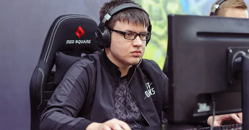 Ghostik разобрал игру Petushara против Hellbear Smashers на D2CL S2