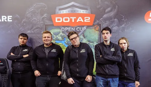 Brewmaster, Sand King и Beastmaster — Petushara назвал лучших офлейнеров в патче 7.30 для Dota 2