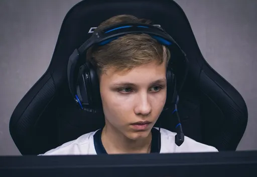 Капитан состава VP.Prodigy: m0nesy нашёл просто из чатика на своём твиче