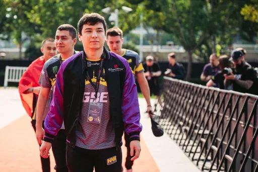 SoNNeikO покинул состав Natus Vincere по Dota 2