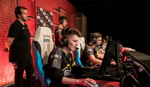 Natus Vincere упала в нижнюю сетку плей-офф Six Invitational 2022