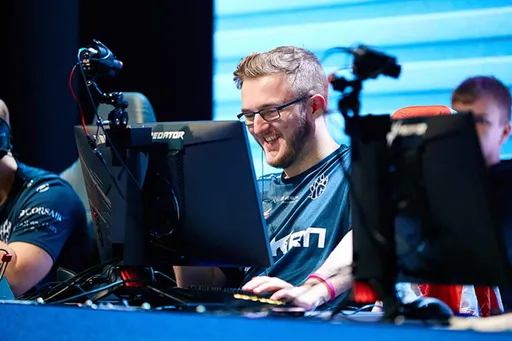 Smooya: m0NESY может стать самым богатым киберспортсменом в истории