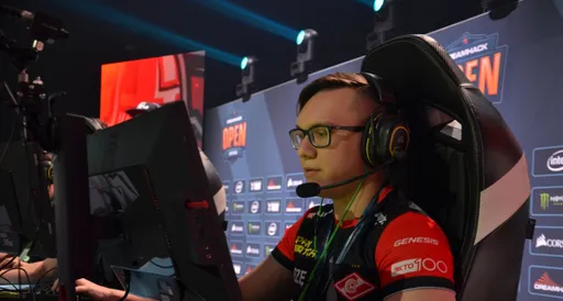 Almazer и FL1T покинули состав forZe по CS:GO