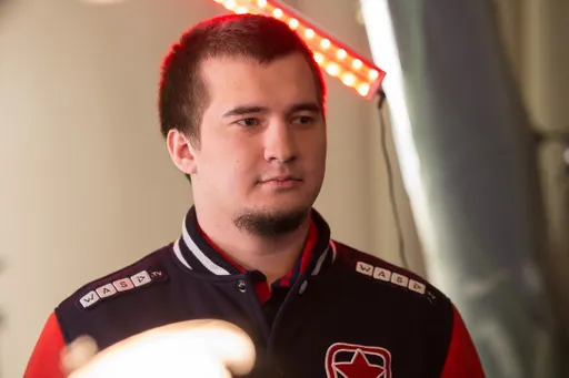 Team Empire всухую проиграла Prosti Esli на первой карте в матче DPC 2021 для СНГ