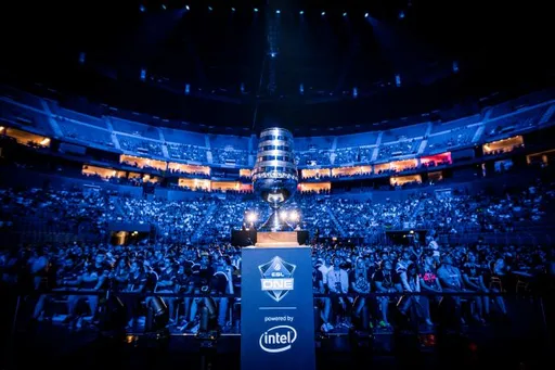 Организаторы IEM Cologne 2021 представили обновленный трофей