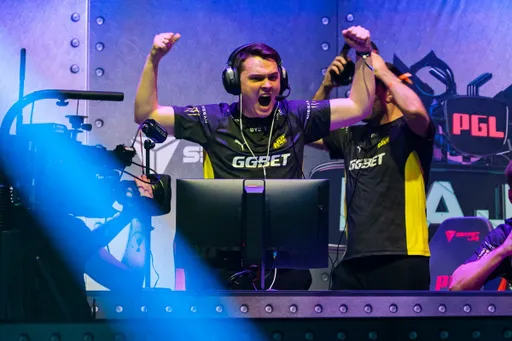 Natus Vincere выбила G2 из BLAST Premier: World Final 2021