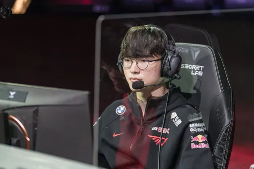 Faker подписал новый контракт с T1 — он будет действовать до конца 2022 года