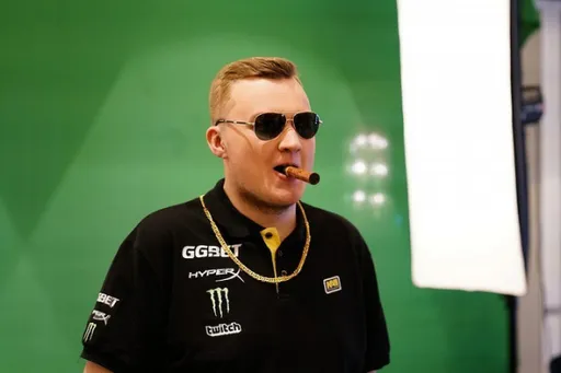 JR: все идёт к тому, что в NaVi поменяют flamie на B1T