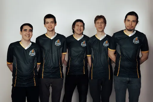 KingR занял должность тренера состава Fantastic Five по Dota 2