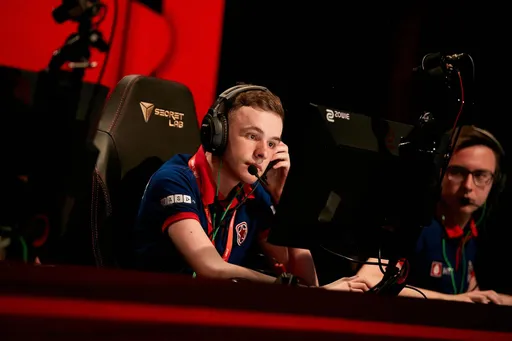 Gambit одолела NaVi в групповом этапе StarLadder CIS RMR 2021