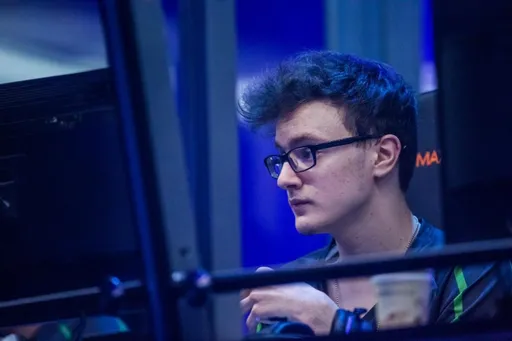 Встречу Virtus.pro и Nigma на AniMajor перенесли — у Miracle- пищевое отравление