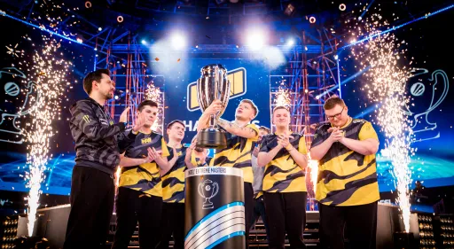 Natus Vincere и Gambit получили инвайты на IEM Katowice 2022