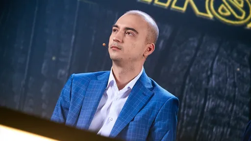 ALWAYSWANNAFLY: что в NaVi? В NaVi уже нет игроков