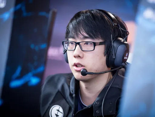 Aui_2000: сейчас я не собираюсь выступать на про-сцене Dota 2