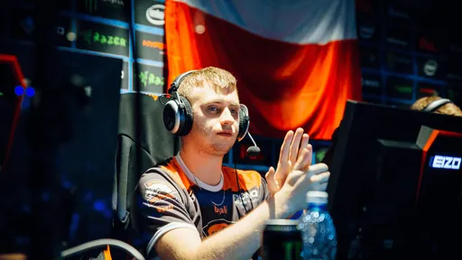 Byali отказался играть вместе с s1mple из-за его токсичности