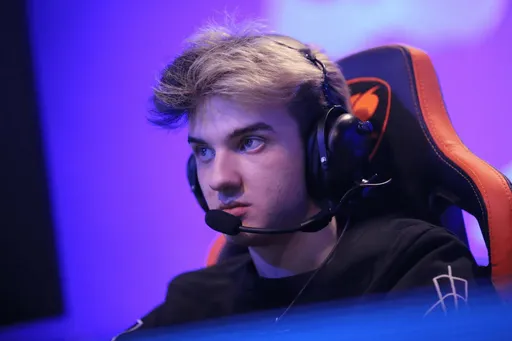 Twitch сократила срок бана канала ALOHADANCE