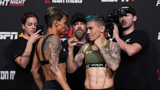 Смотреть UFC 24 апреля: во сколько турнир UFC Vegas 52: Аманда Лемос — Джессика Андраде, бесплатная трансляция