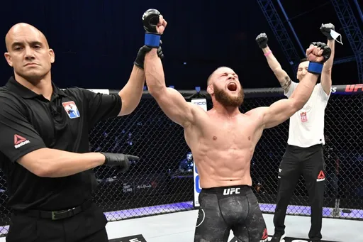 Рафаэль Физиев одержал очередную яркую победу в UFC. Дальнейшие перспективы «Атамана»