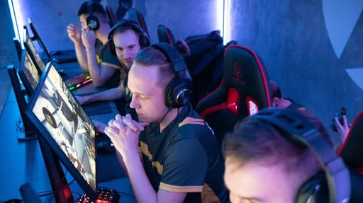 GG.Bet вернёт деньги за проигранные ставки против Akuma на RMR-турнире