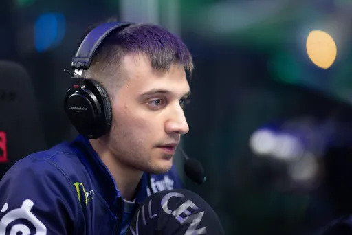Arteezy не выиграл ни одного из 27 турниров от Valve, в которых участвовал