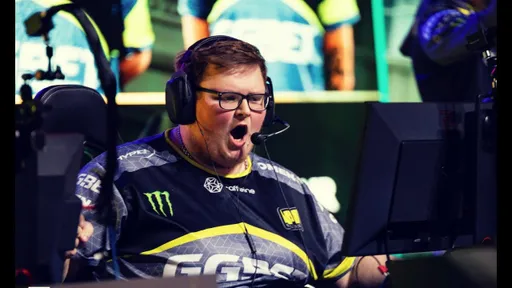 NaVi опустилась на третью строчку в рейтинге HLTV, а Akuma поднялась на 19 место
