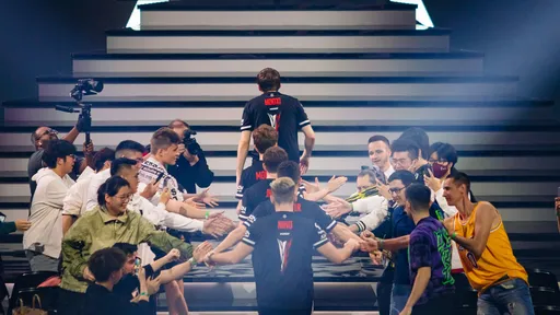 NaVi попала в одну группу с G2 и NiP на BLAST Premier: Spring Groups 2023