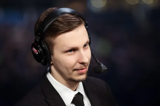 4ce: Team Spirit, как минимум, заберёт одну карту у PSG.LGD