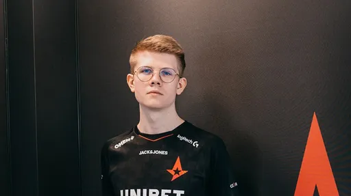 Bubzkji поздравил FaZe Clan с победой на IEM Cologne 2022