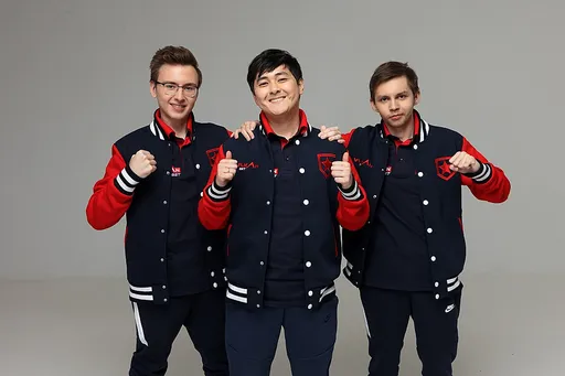 FaZe Clan — Players: прямая трансляция и коэффициенты на матч ESL Pro League Season 15