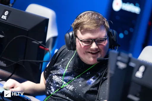 Boombl4 пожелал удачи sdy перед первым матчем NaVi на BLAST Premier: Spring Finals 2022