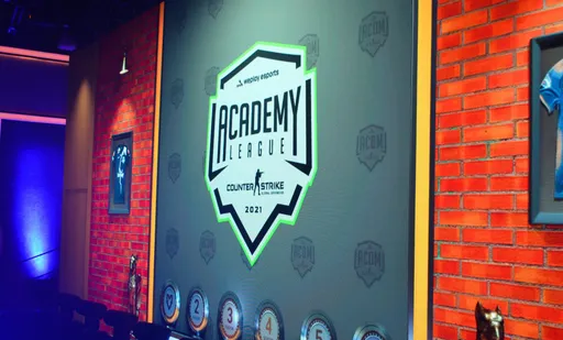 MOUZ NXT и BIG Academy вышли в плей-офф WePlay Academy League Season 4