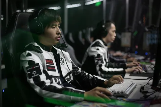 EHOME победила Team MagMa в первом дивизионе DPC для Китая