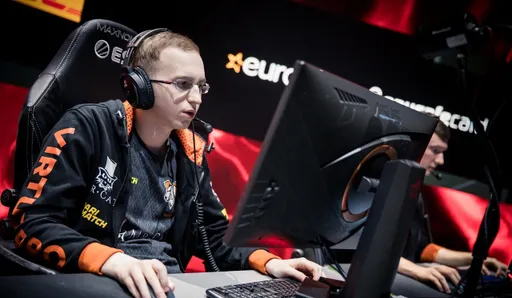 Save- набрал 12 тысяч MMR в матчмейкинге Dota 2