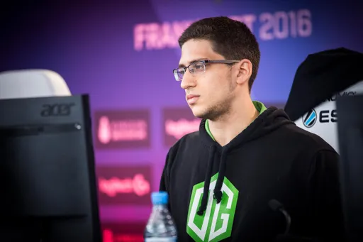 Fly прокомментировал вылет EG из The International 11
