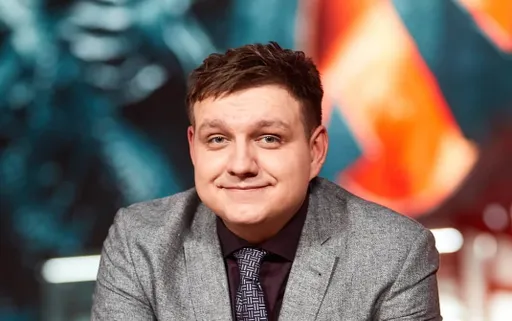 CaspeRRR прокомментировал новую прическу Arteezy