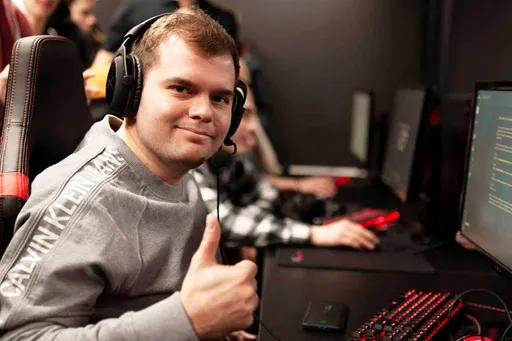 Ceh9 о разводе Boombl4: слот в NaVi важнее жены, респект!